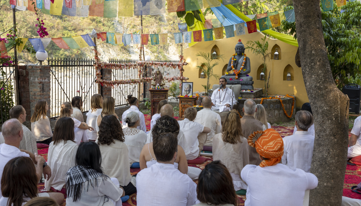 Best Online Yoga Classes from India for Global Students