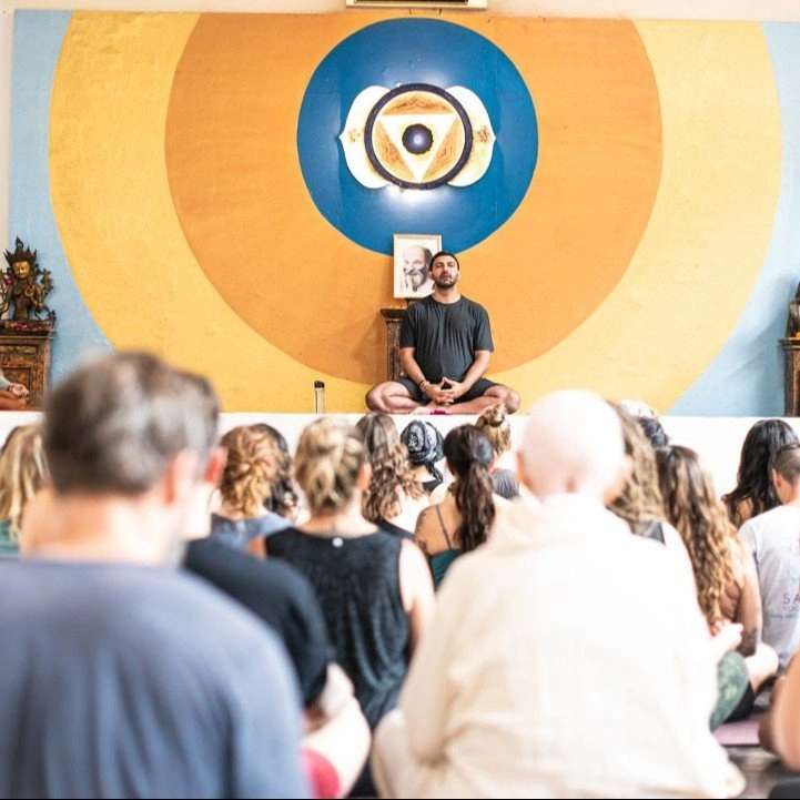 Best Yoga Program: How to Choose the Right One for You